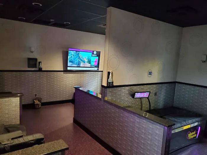 Planet Fitness Picture 8