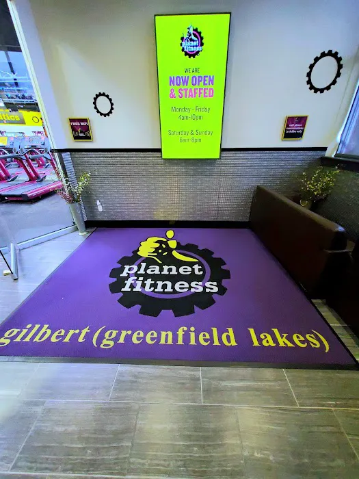 Planet Fitness Picture 9