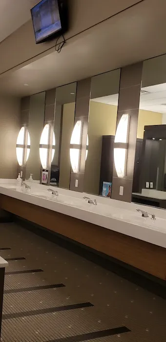 LA Fitness Picture 5