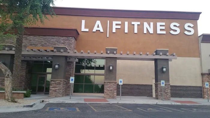 LA Fitness Picture 4