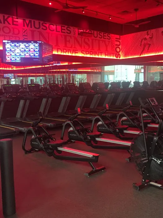 LA Fitness Picture 7