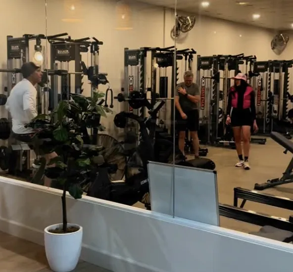 Evolve Collective Picture 3