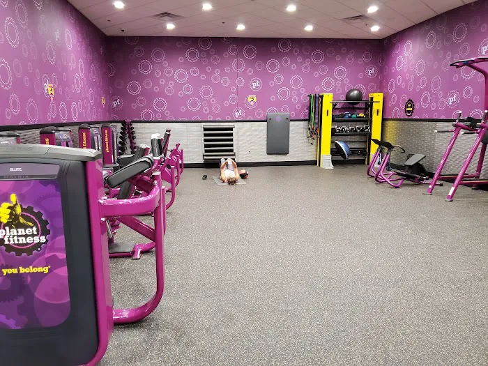 Planet Fitness Picture 6