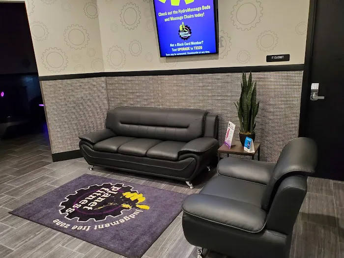 Planet Fitness Picture 9