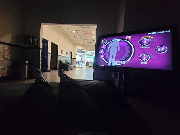 Planet Fitness Picture 5