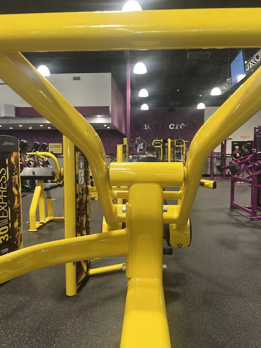 Planet Fitness Picture 8