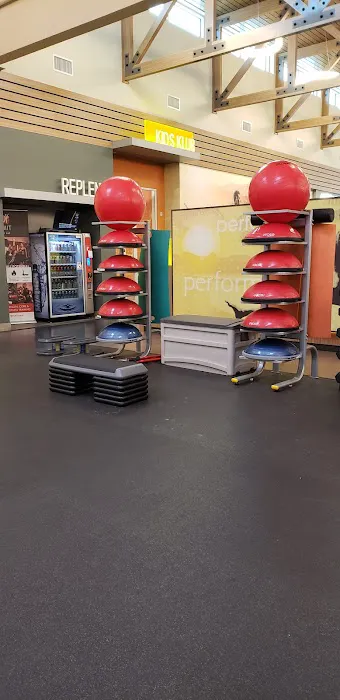 LA Fitness Picture 8