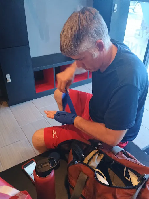 9Round Kickboxing Fitness Picture 4