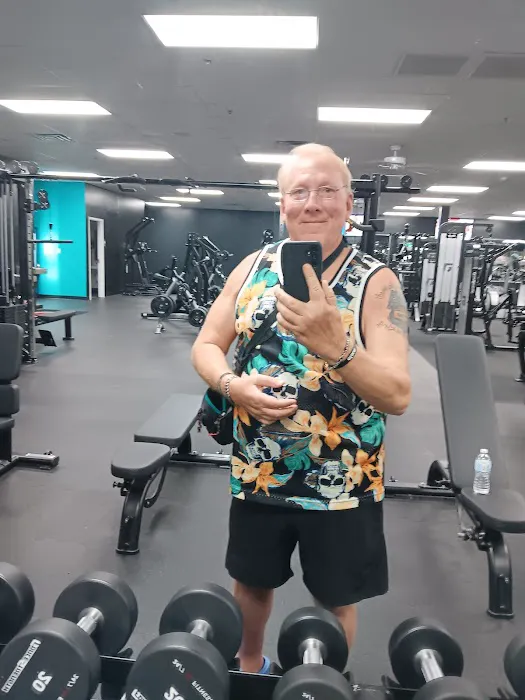 24/7 Fitness Picture 4