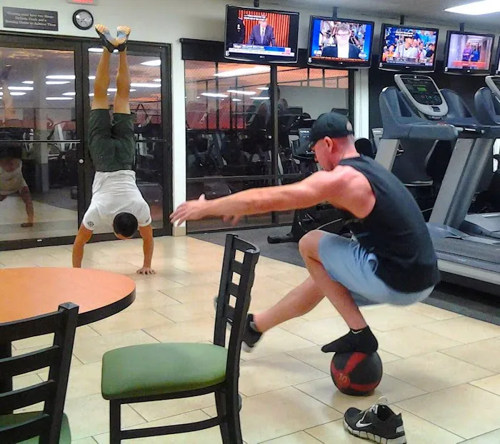 PowerHouse Fitness Picture 6