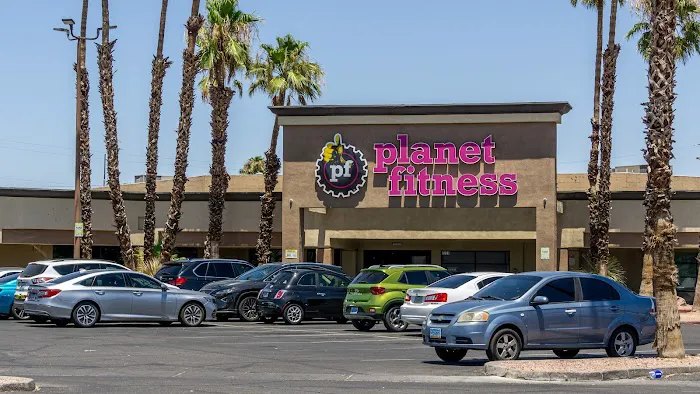 Planet Fitness Picture 6