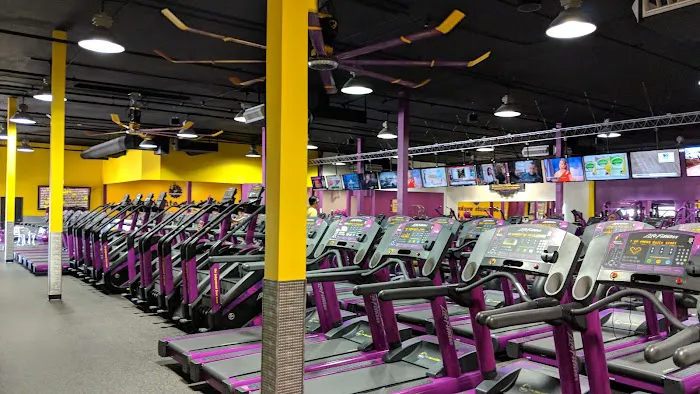 Planet Fitness Picture 10