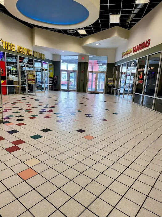 Las Vegas Athletic Clubs - Central Picture 9