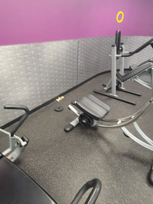 Planet Fitness Picture 8