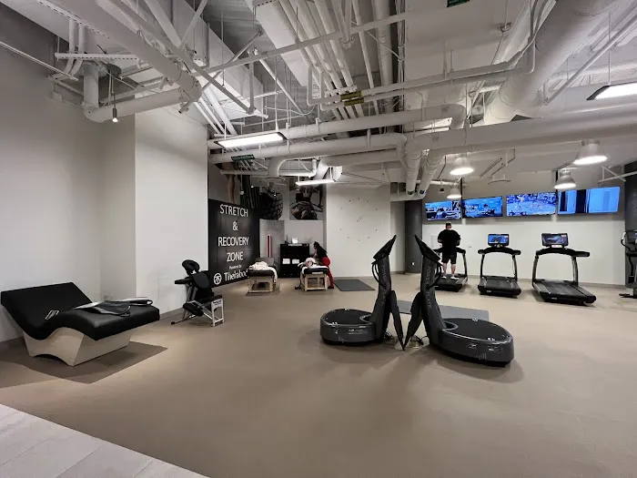 Fitness Center at Resorts World Picture 4