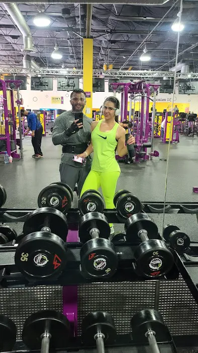Planet Fitness Picture 10