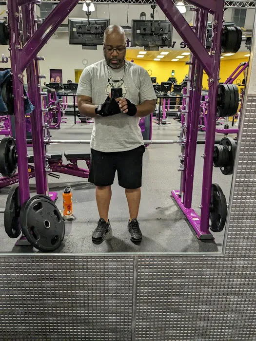 Planet Fitness Picture 4