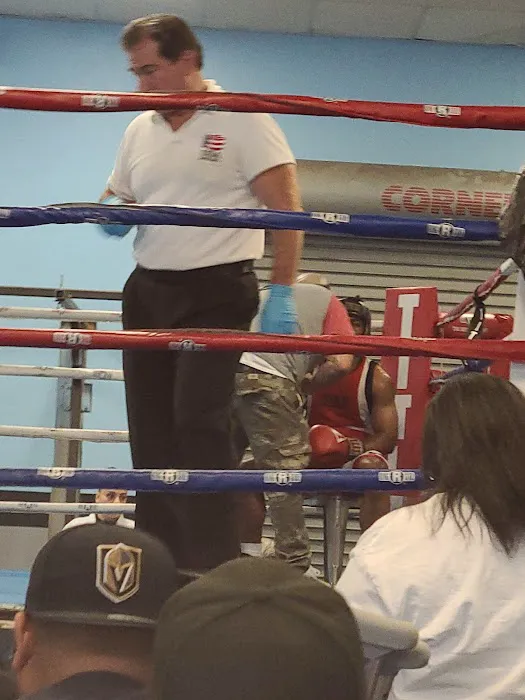 Steele's Boxing Gym Picture 5