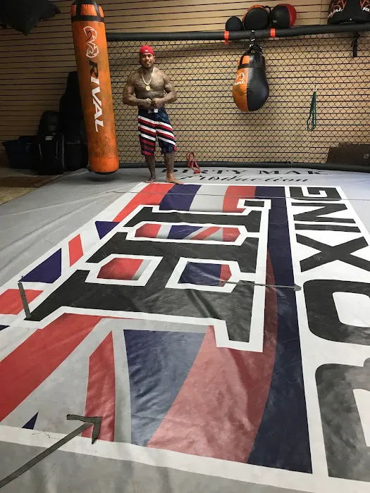 HI Boxing Picture 9