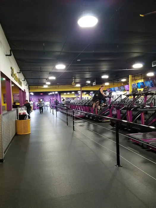 Planet Fitness Picture 6