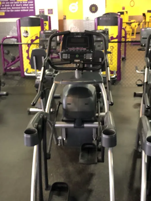 Planet Fitness Picture 7
