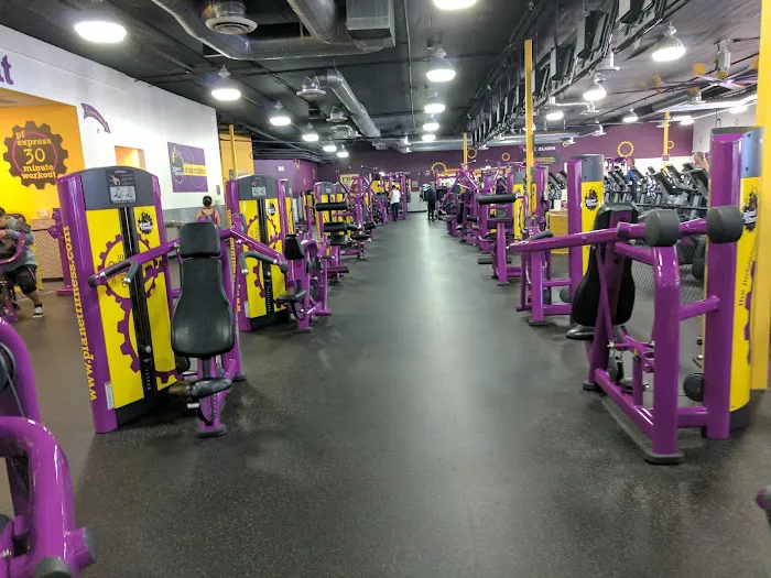 Planet Fitness Picture 9