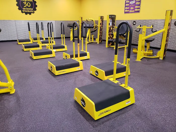 Planet Fitness Picture 8