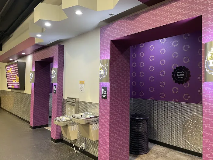 Planet Fitness Picture 3