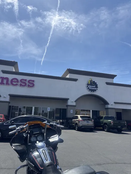 Planet Fitness Picture 5