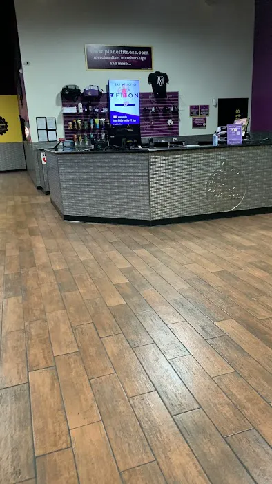 Planet Fitness Picture 5