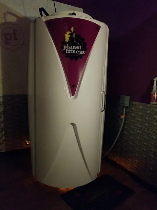 Planet Fitness Picture 9