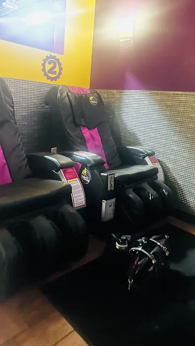Planet Fitness Picture 7