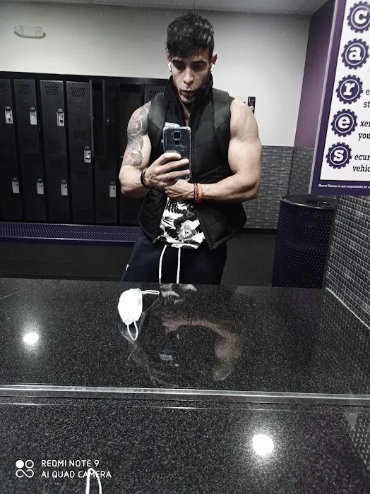 Planet Fitness Picture 8