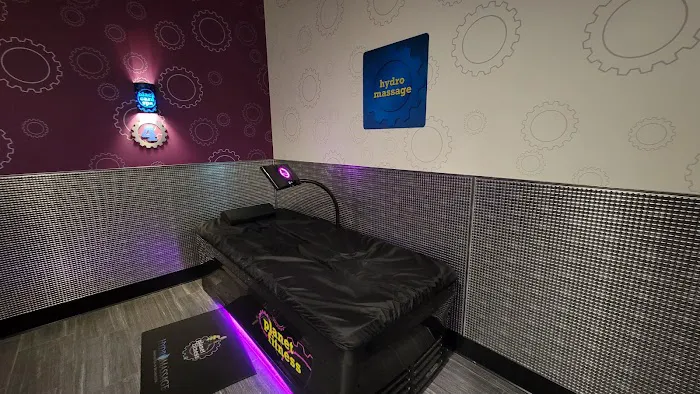 Planet Fitness Picture 9