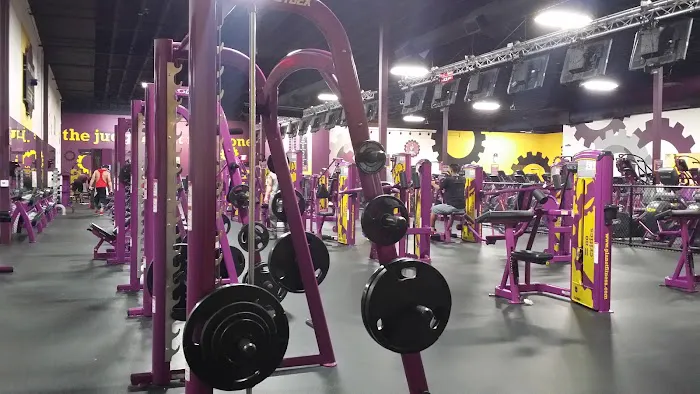 Planet Fitness Picture 8