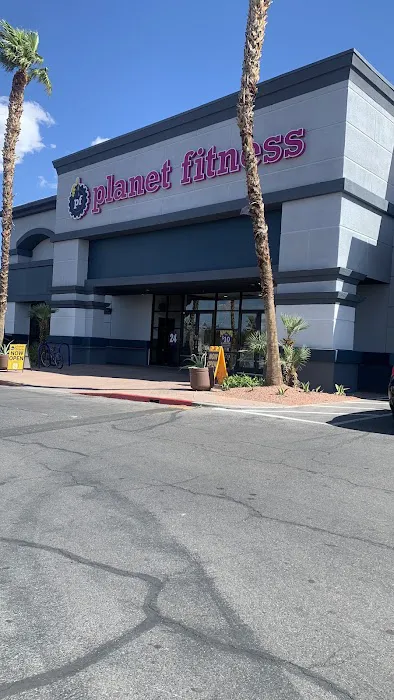 Planet Fitness Picture 8