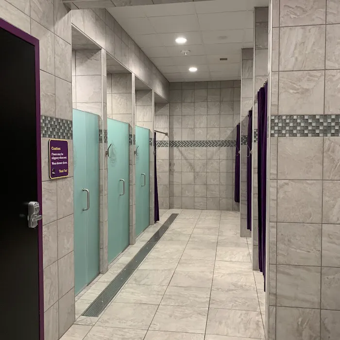 Planet Fitness Picture 7