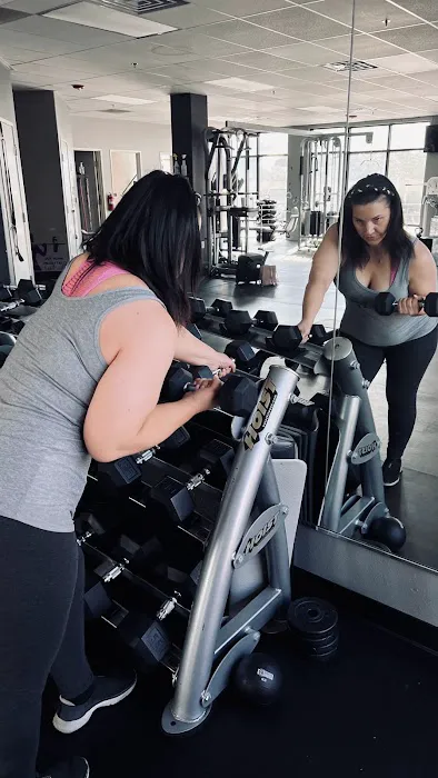 B Fitness Gym Picture 10