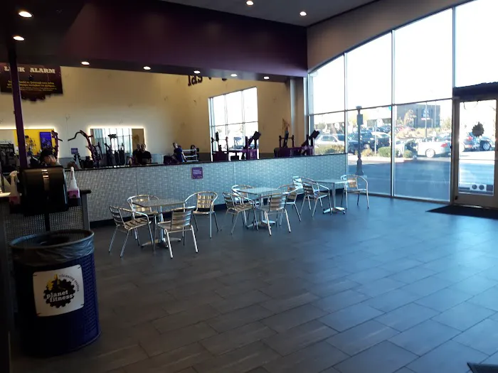 Planet Fitness Picture 2