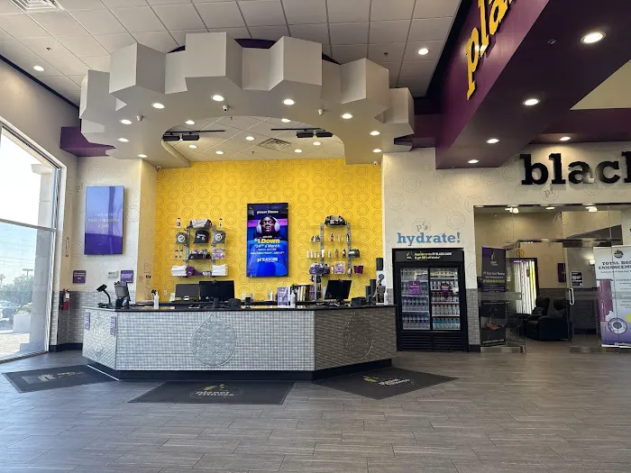 Planet Fitness Picture 9