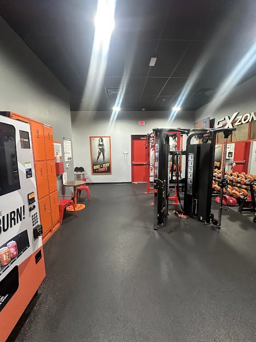 HOTWORX - Las Vegas, NV - 215 & Eastern Picture 8