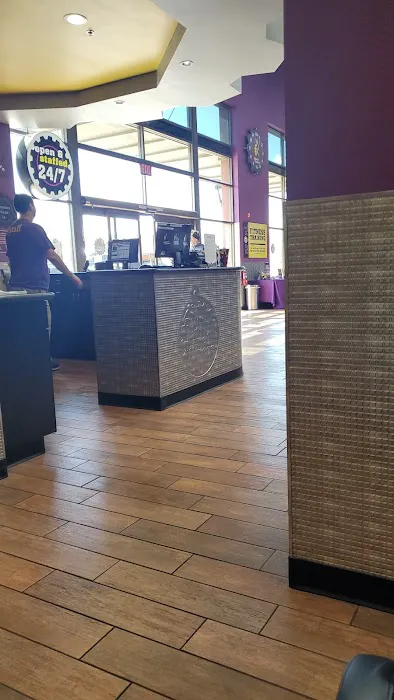 Planet Fitness Picture 10