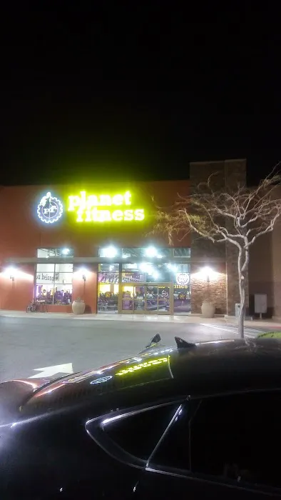 Planet Fitness Picture 1