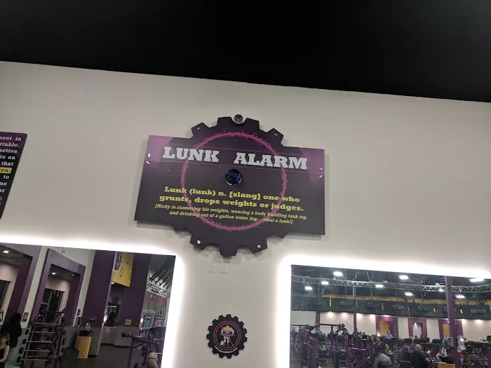 Planet Fitness Picture 8
