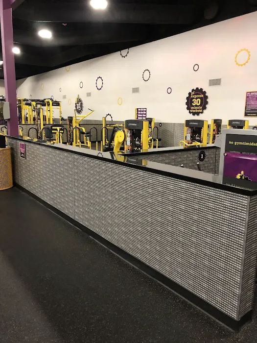 Planet Fitness Picture 2