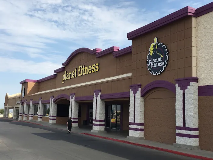 Planet Fitness Picture 1