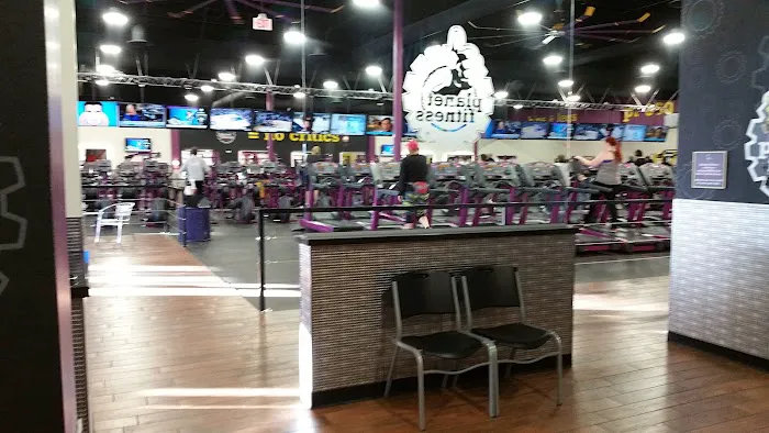 Planet Fitness Picture 7