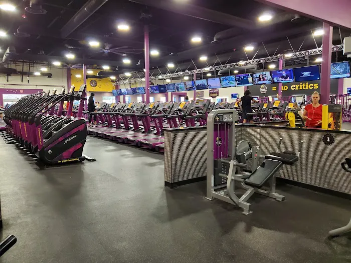 Planet Fitness Picture 10