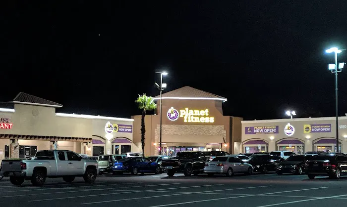 Planet Fitness Picture 5