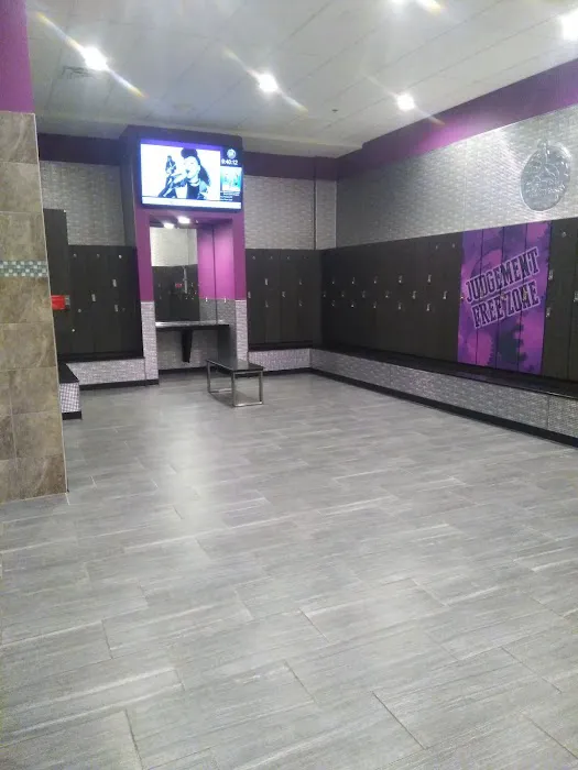Planet Fitness Picture 8